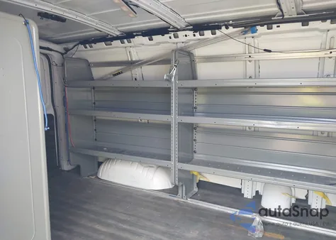 2018 Chevrolet Express 2500 Work Van from USA, damaged, VIN 1GCWGAFP0J1342902